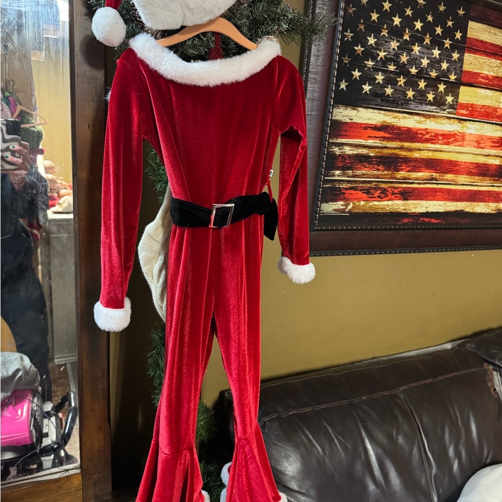 Bums & Roses Santa Romper with Hat